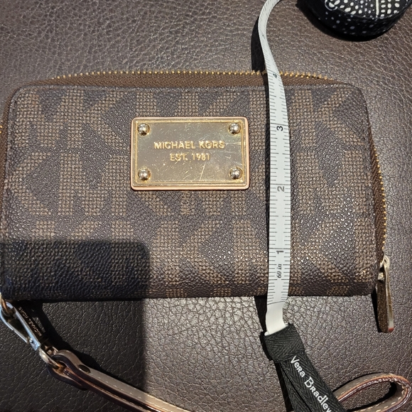 Michael Kors wallet - Picture 4 of 6